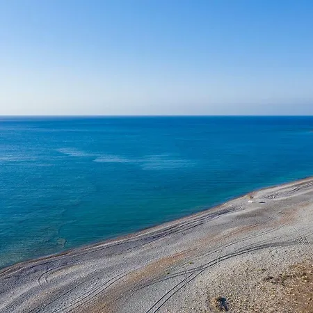 House Myrtos לקניה